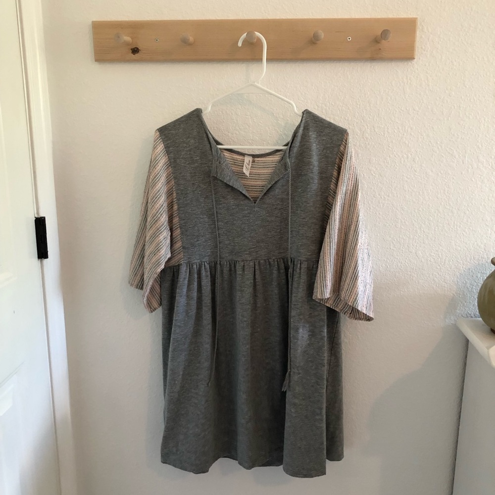 Dress - Picture 4 of 8
